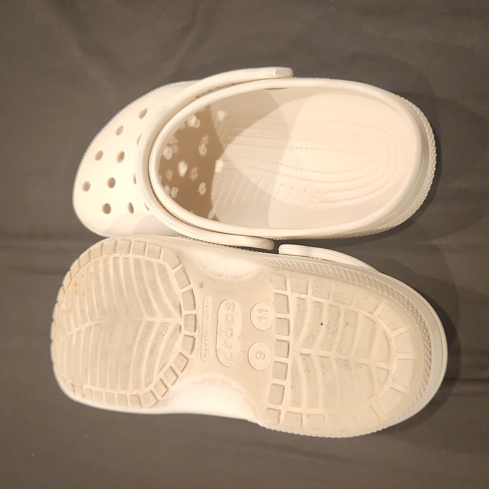 White Crocs - Picture 4 of 5